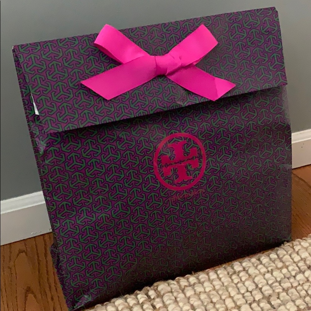 Tory Burch large gift shopping bag tote tissue bow